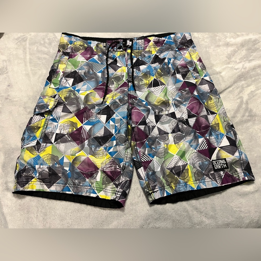 ***😀3 for $35./Men’s Ocean & Earth swim shorts.